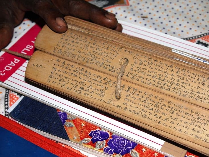 Deciphering Palm Leaf Verses